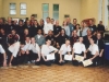 10 Prüflinge zum 1. Meistergrad 2001 im Alstertal. Vorne rechts die frischgebackenen Blackbelts Si Hing Tobias und Si Hing Manuel