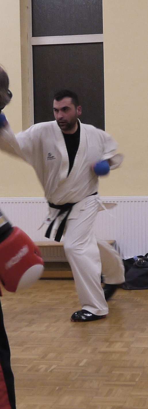 046 Blackbelt Mehmet vom Karate aus dem SCALA